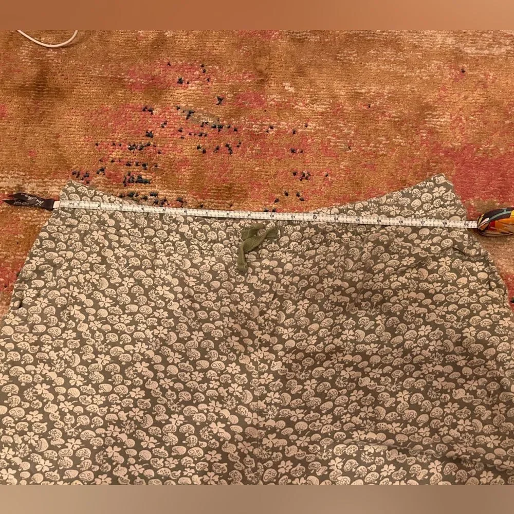 Nature Women's Sweat Shorts